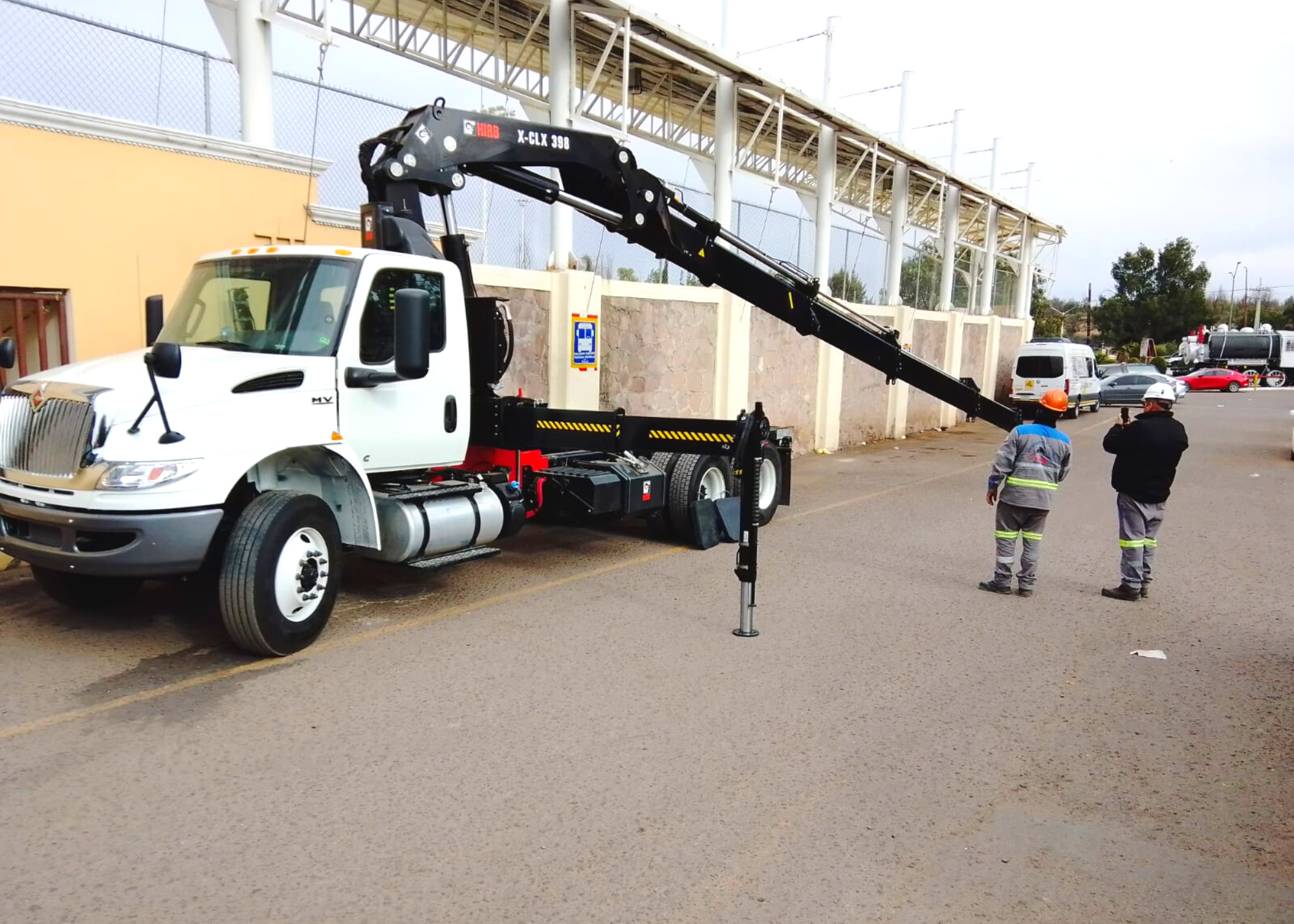 Foto-HIAB X-CLX 398 32.5 - 34.3 tm